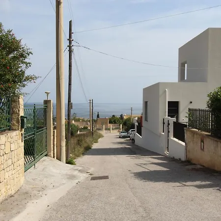 Am Bonagia Intera فيلة فالديريتْشّي