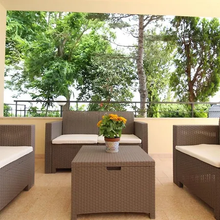 Villa Am Bonagia Intera *